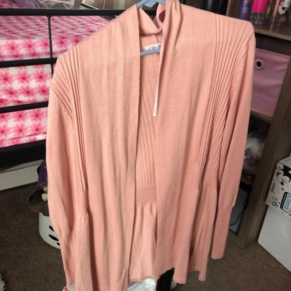 Cardigan .